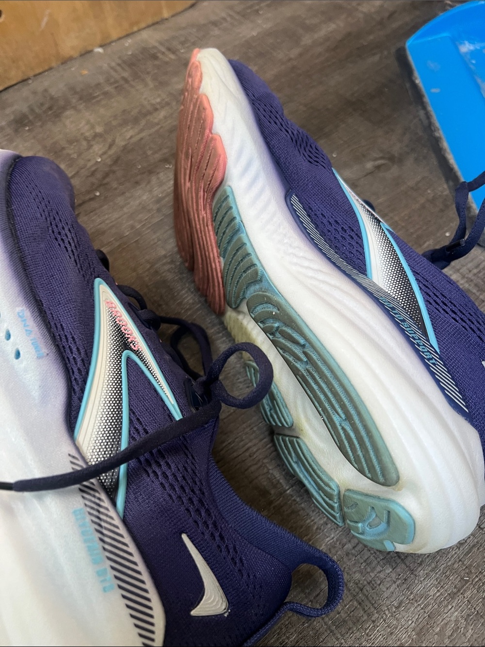 Brooks Women’s Glycerin 22 GTS size 9.5 - Picture 4 of 7